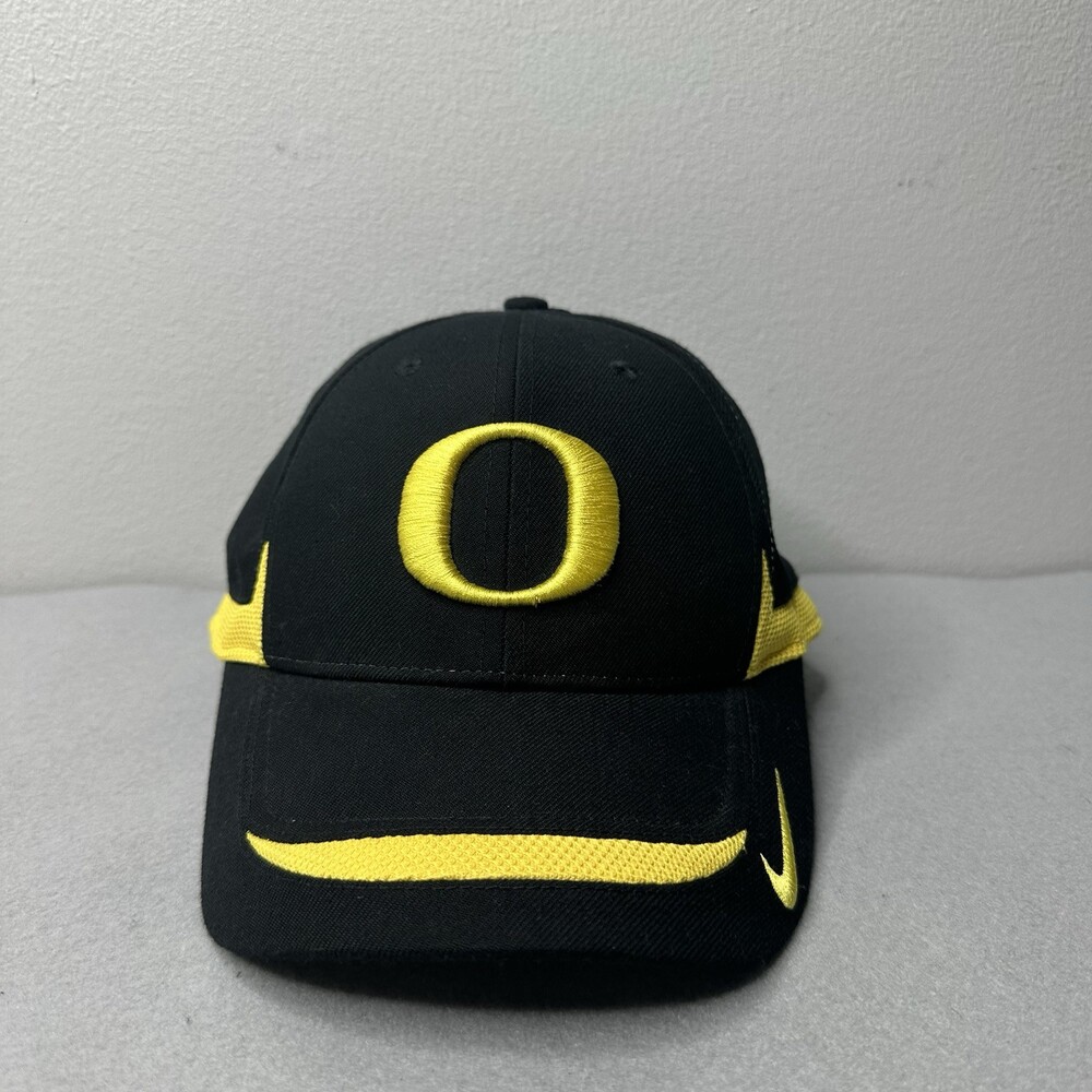 Oregon Ducks Hat Cap Men Black Yellow Strap Back Nike Team Swoosh Embroidery